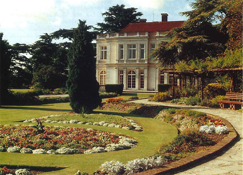 Feb_1997_HongKongBank_Bricket_Wood_780