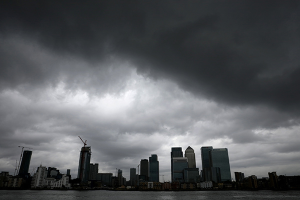 Canary Wharf clouds-R-600