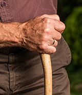 hand-walking-stick-pension-160x186