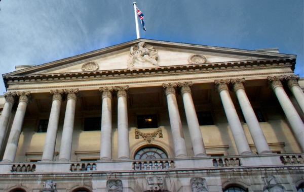 Bank of England-600