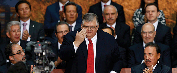Augustin Carstens, Mexico's central bank governor