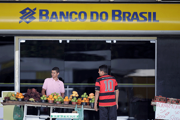 Banco-do-Brasil-fruit-R-600