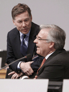 Michael Cohrs (l) with Deutsche COO Hermann-Josef Lamberti: “I’m proud that we stayed the course and made it happen”. 