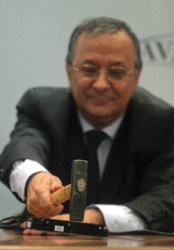 Nikolae Cinteza, deputy chairman of the BCR privatisation commission