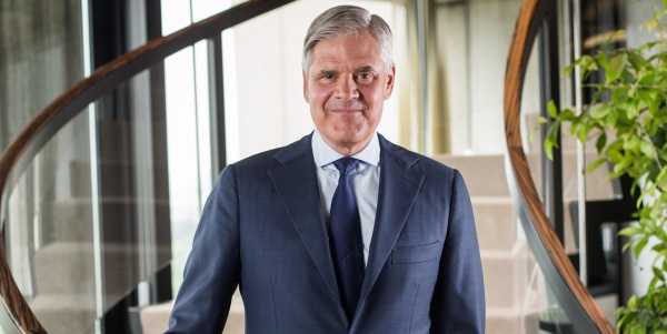 Andreas Dombret-envelope