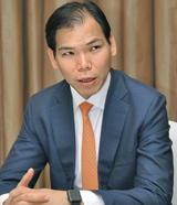 160x186Aaron Gwak Standard Chartered
