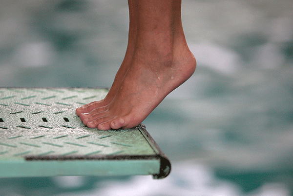 diving-board-feet-R-600