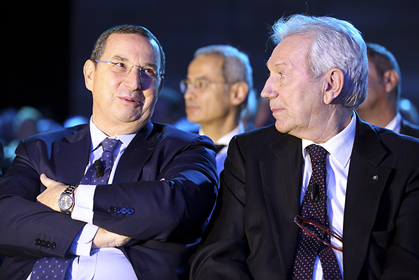 Castagna and Saviotti italy-R-600