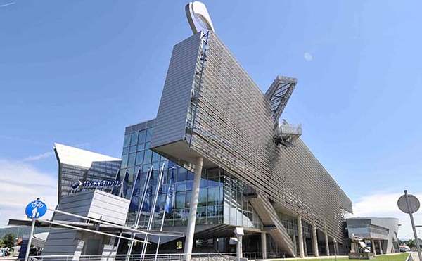 Hypo Alpe Adria headquarters-envelope