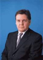 Steven Thomas, UBS
