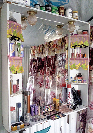 bridal-salon-300