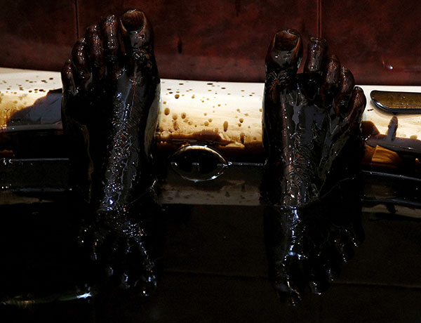 oil-feet-bath-R-600