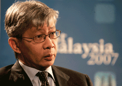 Maybank president and CEO Datuk Amirsham Aziz