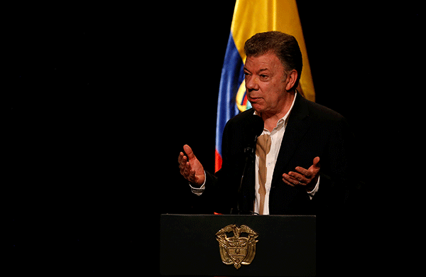 Juan-Manuel-Santos-peace-talk-R-600