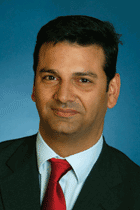 Zar Amrolia, Deutsche Bank