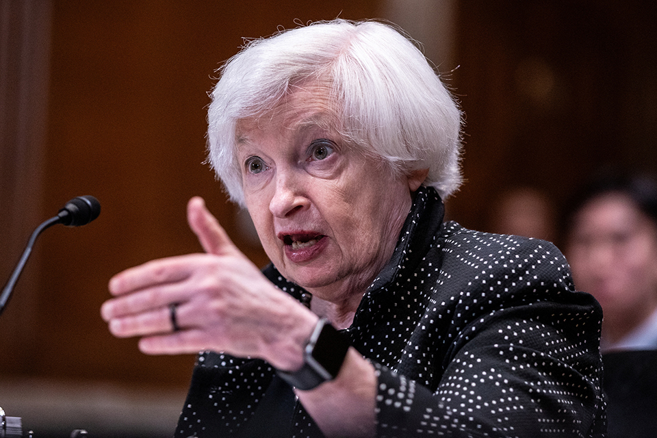 Janet-Yellen-gesticulating-Reuters-960.jpg