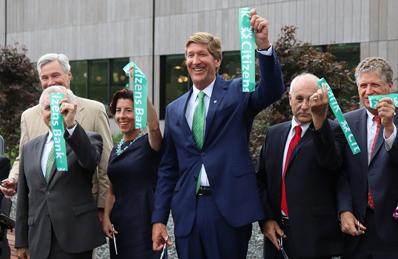 Citizens-Bank-Ribbon-Cutting-780