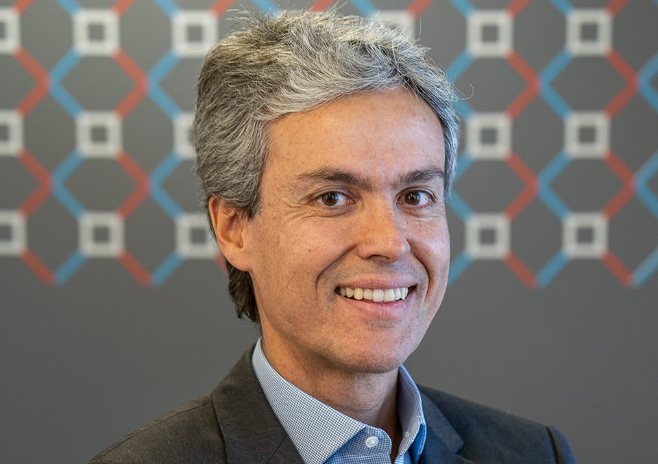 Carlos-Eduardo-Guimaraes-Banco-Pan-960.jpg