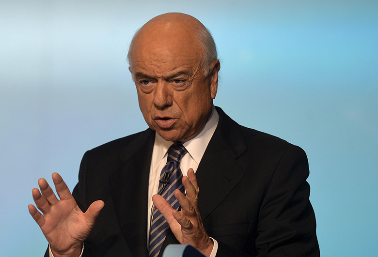Francisco-Gonzalez-hands-Reuters-780