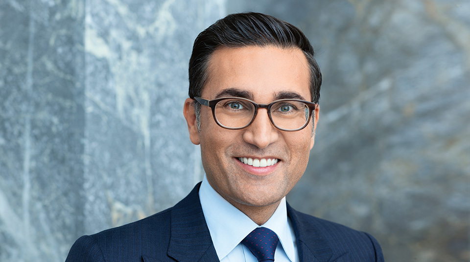 Iqbal-Khan-UBS-wall-960.jpg