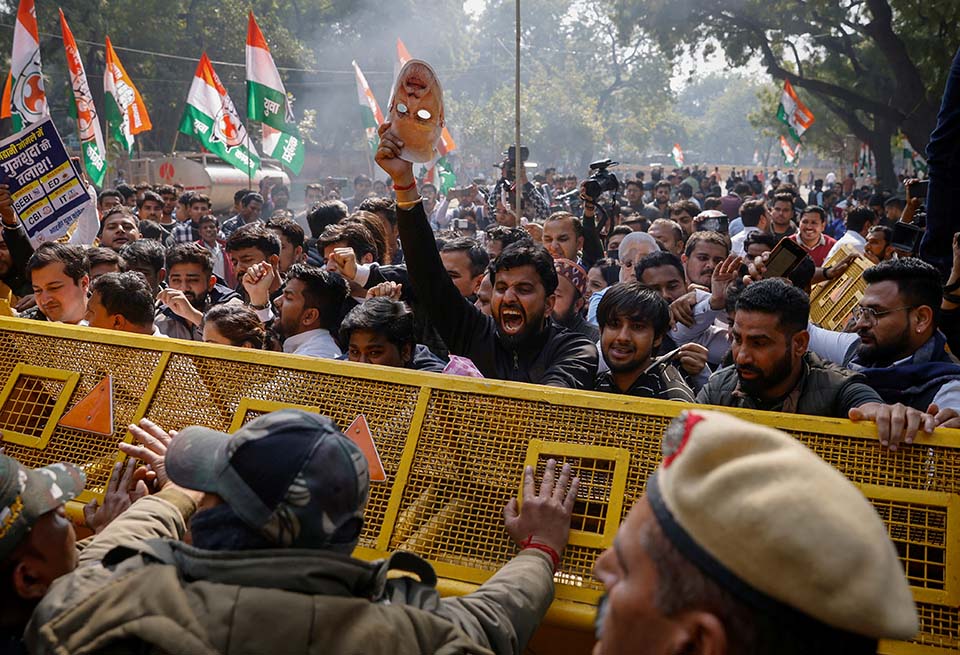 Congress protest against investments in Adani Group in New Delhi