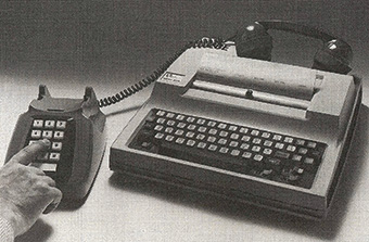 oldtech-typewriterphone-340