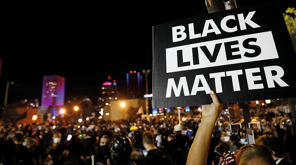 BLM_crowd_960.jpg