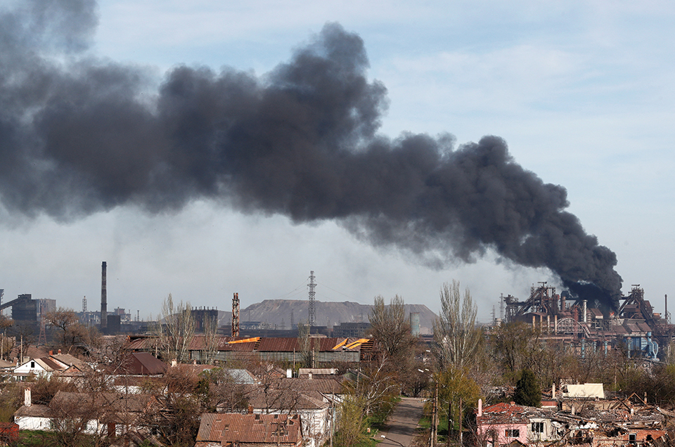 Ukraine-smoke-fire-Reuters-960.jpg