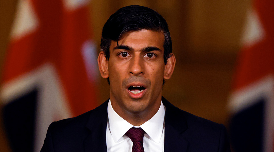Rishi-Sunak-UK-flags-R-960.jpg