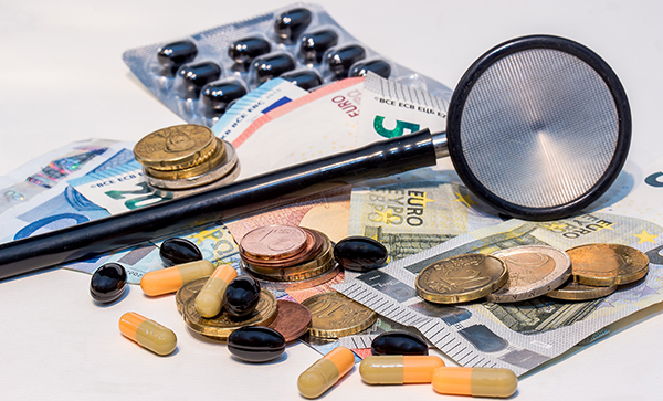 pills euros stethoscope-600