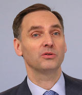James von Moltke_2018_160x186