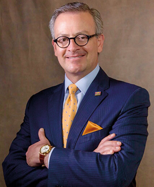 Manuel-Gonzalez-Sanz-300