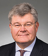 Russell_Barry_160x186